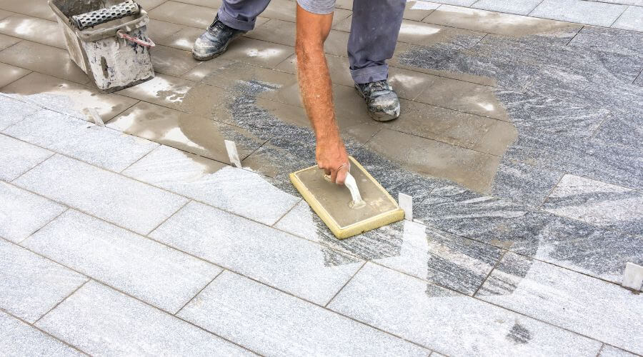 Expert Emergency Roof Repairs services in Tina, MO